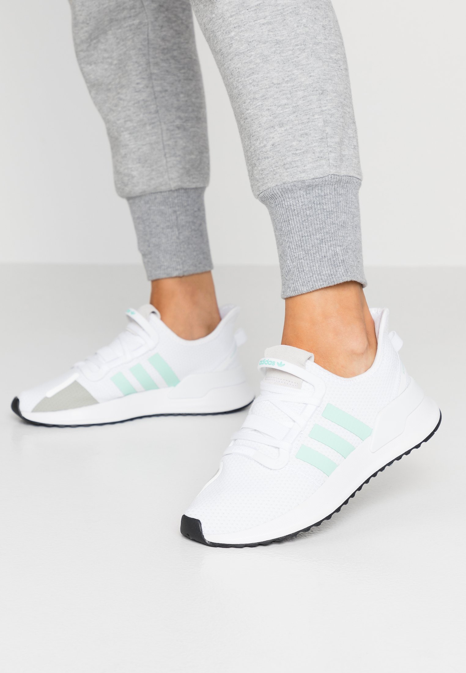 adidas path run unisex