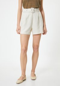 Koton DETAIL  - Shorts - beige