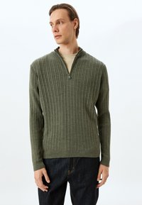 Koton Strickpullover - khaki