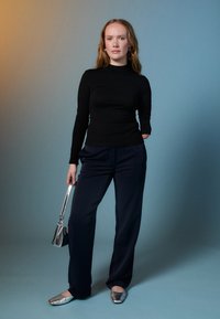 Even&Odd ADAPTIVE VERSION OF NOS  - Long sleeved top - black