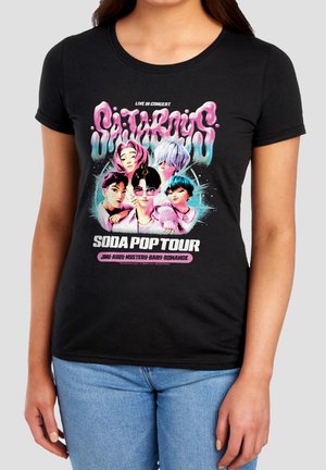 Black t-shirt showing five stylized faces with colorful hair under "Soda Pop Tour" text and names Jaku, Abby, Mystery, Baby, Romance.