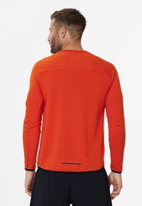 Endurance Langærmet T-shirt - pureed pumpkin