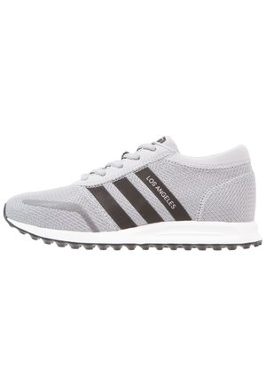 Baskets basses - grey