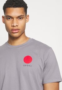 Edwin JAPANESE SUN UNISEX - T-shirt básica - frost grey