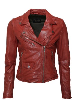 Rote Leder-Motorradjacke mit einem gesteppten Design, asymmetrischem Reißverschluss, zwei seitlichen Reißverschlusstaschen und Druckknopfkragen. Glatte Textur.