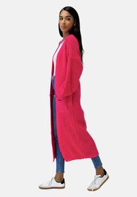 Elara Vest - fuchsia