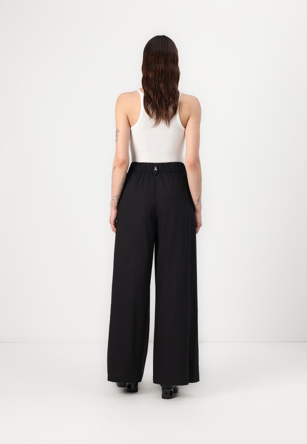PANTALONI - Trousers - nero4