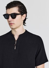 Calliope BOTTONCINI GOFFRATO - T-Shirt basic - nero ultrablack