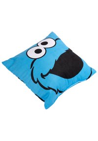 Cuscino quadrato blu con il volto di un personaggio dei cartoni animati, caratterizzato da grandi occhi e bocca aperta, stampato su un tessuto morbido.