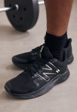 DYNASOFT TRNR V2 - Treningssko - black