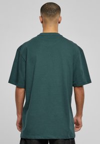Urban Classics TEE 2-PACK - Basic póló - redwine bottlegreen