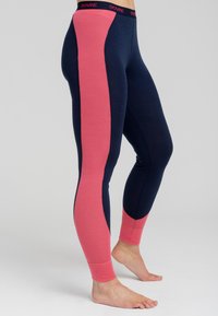 Leggings i marineblå og pink, lavet af strækbart materiale. Har en kontrasterende pink sidepanel og ankelmanchetter, samt en bred sort talje.