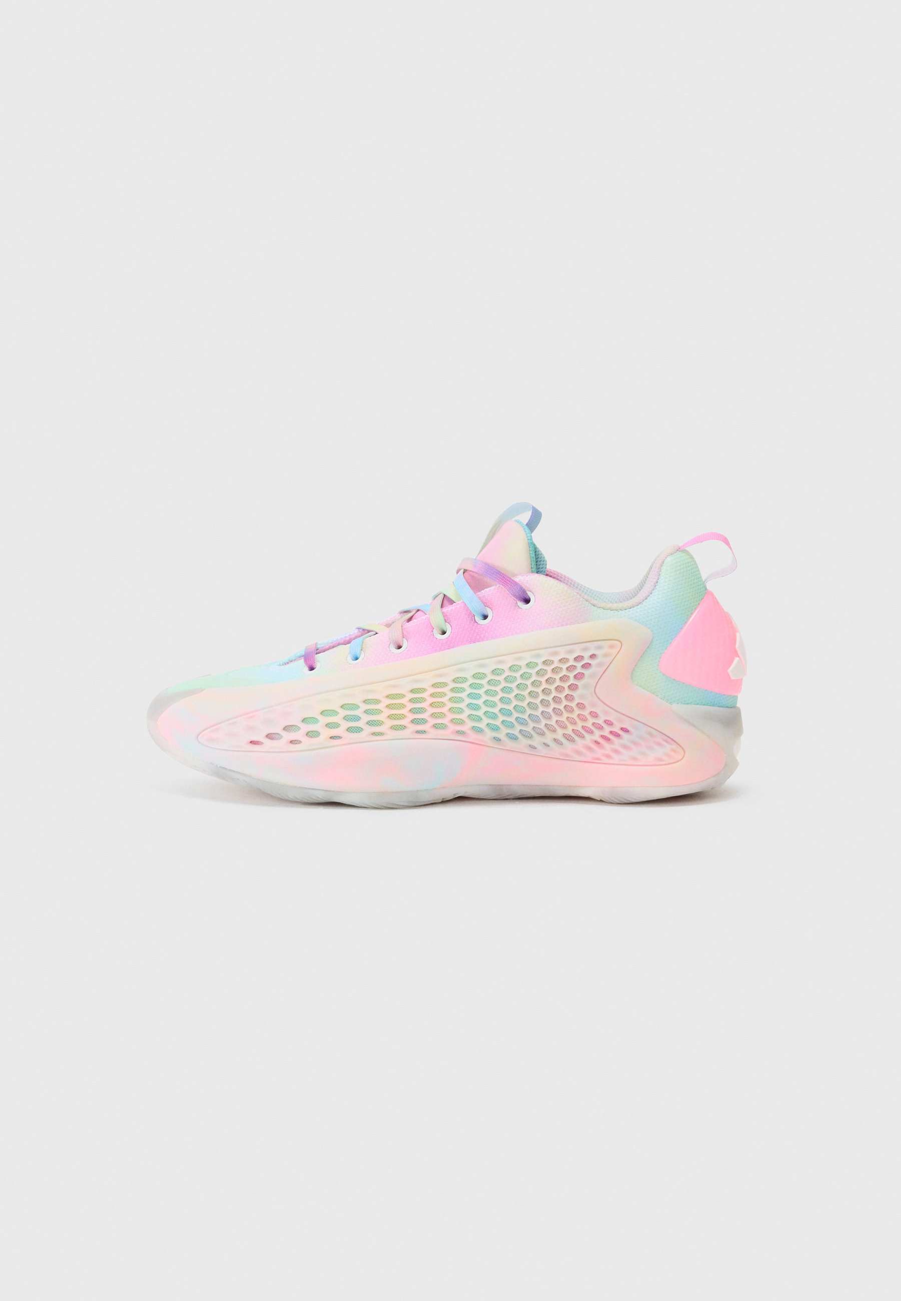multicolor basketball shoes