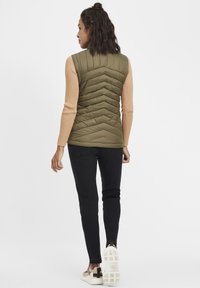 Oxmo OXTelppa - Weste - ivy green