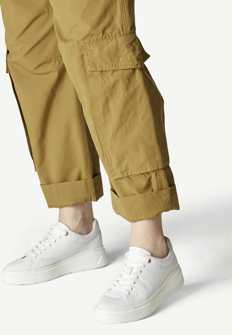 Tamaris Sportlicher Schnürer - white uni