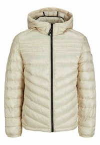 Giacca a vento imbottita color beige chiaro con cappuccio, dotata di chiusura con zip, cuciture orizzontali e polsini elasticizzati per calore e comfort.