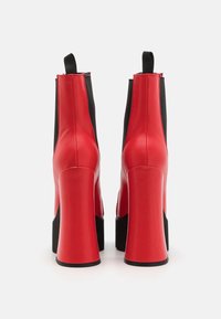 LAMODA BONNIE N CLYDE - Botines con plataforma - red