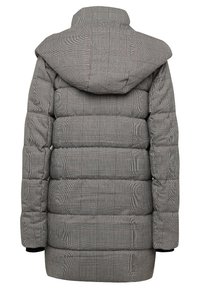 Chaqueta acolchada con capucha, con un patrón a cuadros en tonos grises, textura acolchada y detalles en negro en las mangas y el dobladillo.