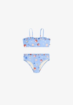 Ensemble de bikini deux pièces avec une base bleu clair ornée de motifs de coquillage, des bords froncés sur le haut et le bas, et des bretelles réglables.