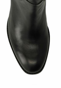 Zwarte leren enkellaars met een gladde afwerking, ronde neus en subtiele stiksel details langs de zool. Klassiek ontwerp voor veelzijdig gebruik.