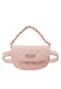 Różowa pikowana skórzana torebka na złotym łańcuszku, z klapką i wytłoczonym logo. Gładka faktura o minimalistycznym designie.