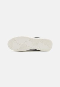 Guess VIBO - Sneakers basse - coal