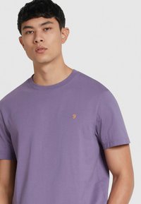 Farah DANNY  - T-shirt basic - slate purple