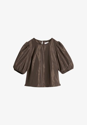 Brun satengbluse med en avslappet passform, rund hals og korte pufferm. Har et nøkkelhull-lukk ved ryggen og elastiske mansjetter.