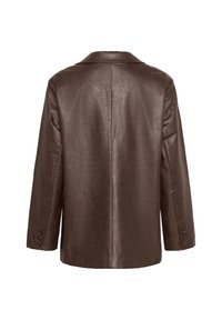 Brauner Blazer aus Kunstleder mit langen Ärmeln und Knopfdetails an jedem Bund, von hinten auf einem weißen Hintergrund gezeigt.