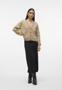 Vero Moda ROLL V-NECK - Adīta jaka - silver mink
