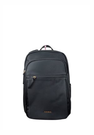 Zaino rettangolare nero con tasca frontale con zip, manico superiore con striscia rosa e tiretti dorati sulle cerniere, su sfondo bianco.