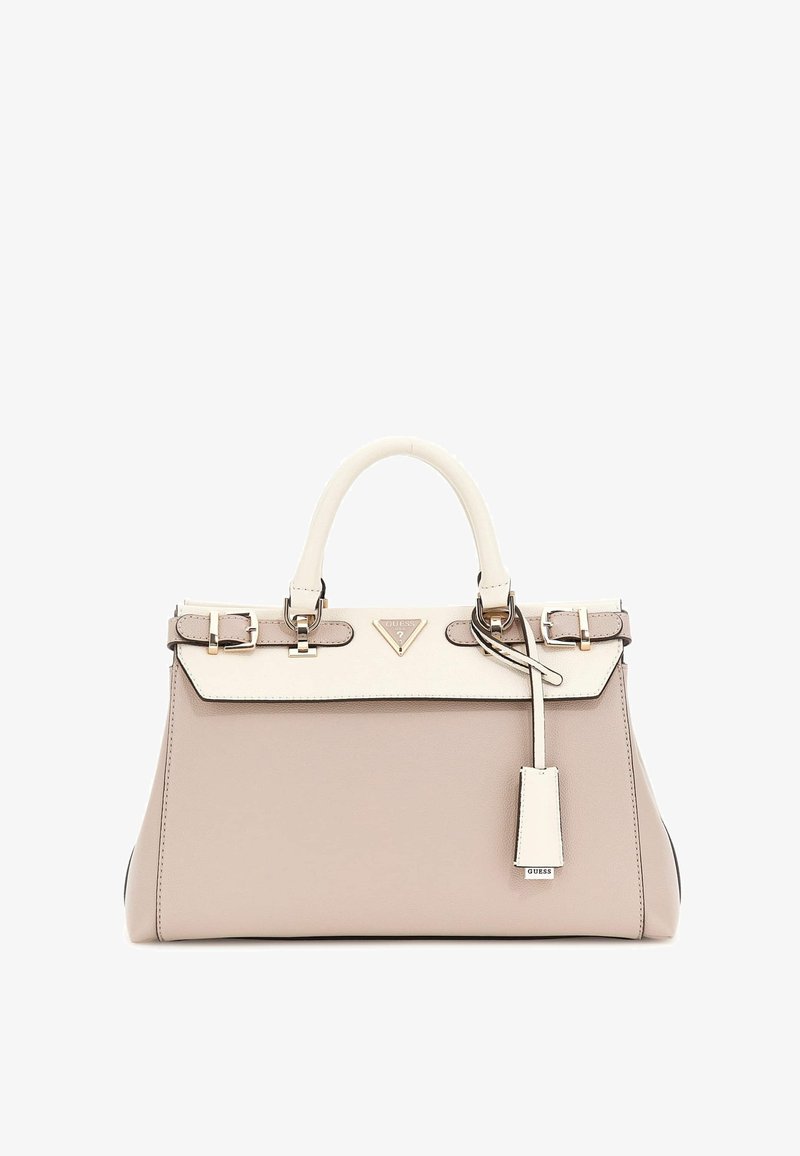 Beige leren handtas met een crèmekleurige bovenkant, gouden hardwareaccenten, gestructureerde vorm, dubbele handgrepen en een afneembare tag.