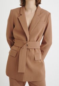 InWear Kort kappa / rock - light brown