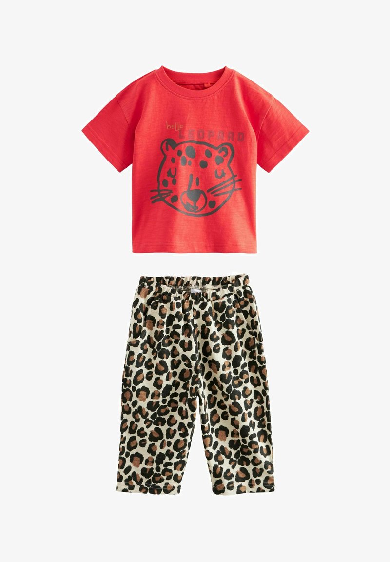 Next SHORT SLEEVE AND WIDE LEG- REGULAR FIT SET - Kalhoty - red leopard print