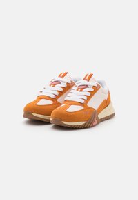 Kappa AUTHENTIC ARKLOW UNISEX - Joggesko - pink cream/orange rusty/brown crock
