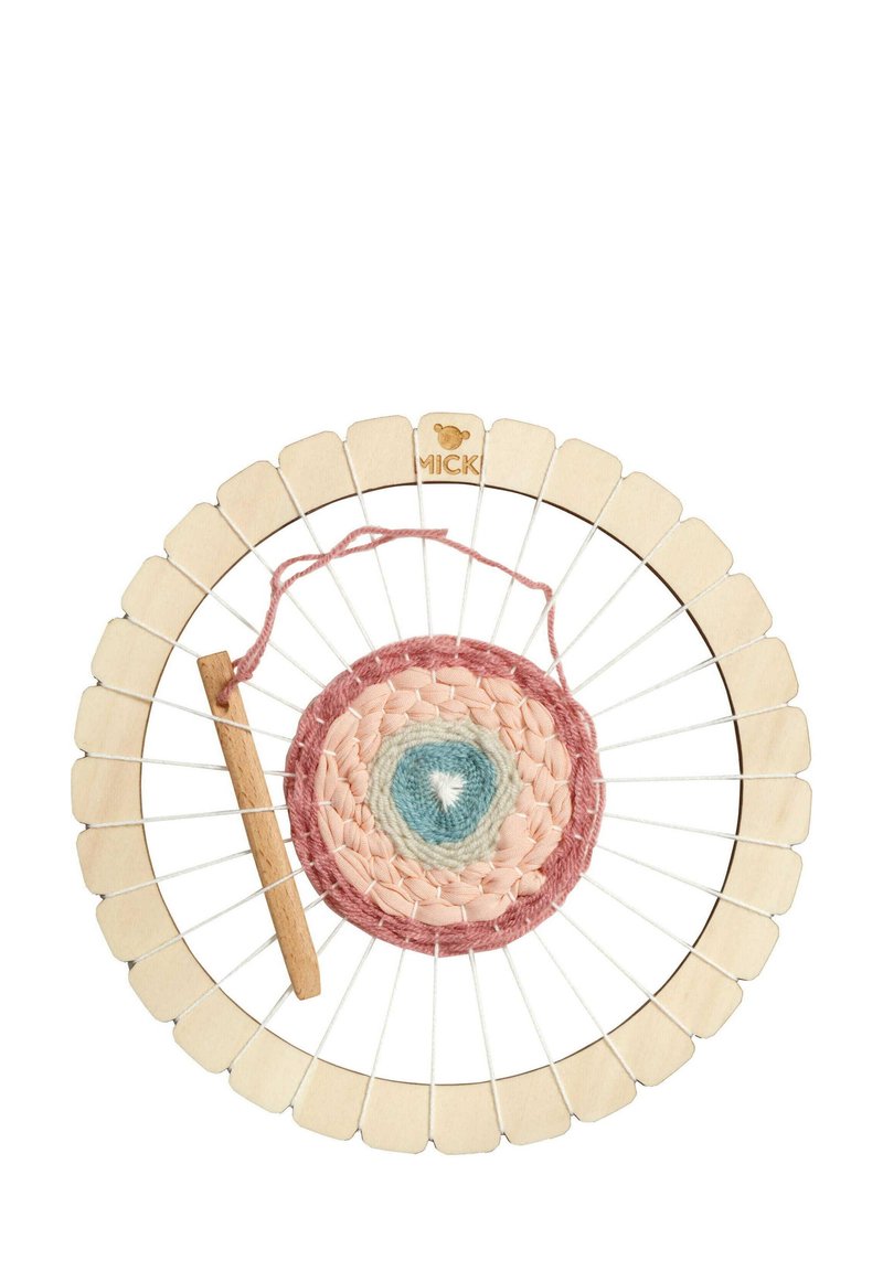 MICKI Puulelu - braun