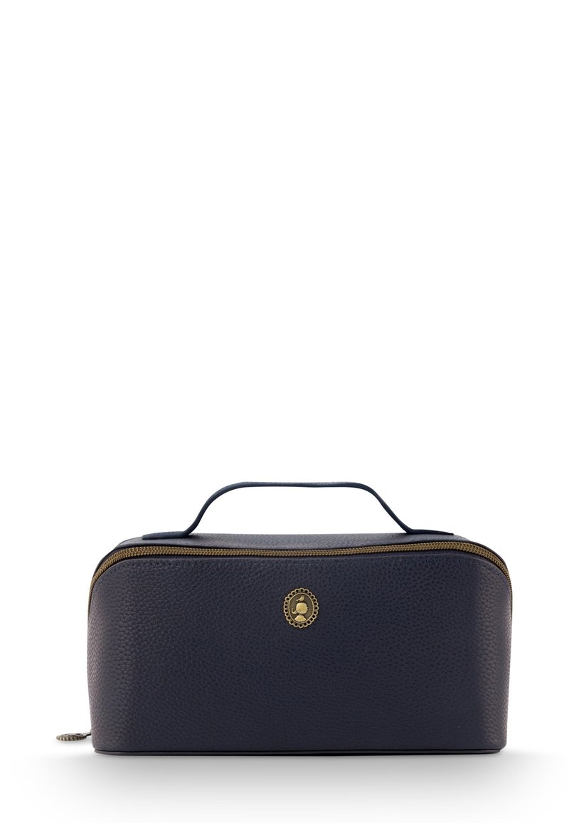 Navy gekleed leren cosmeticazak met een gouden rits en handvat, met een rond logo aan de voorkant. Rechthoekige vorm.