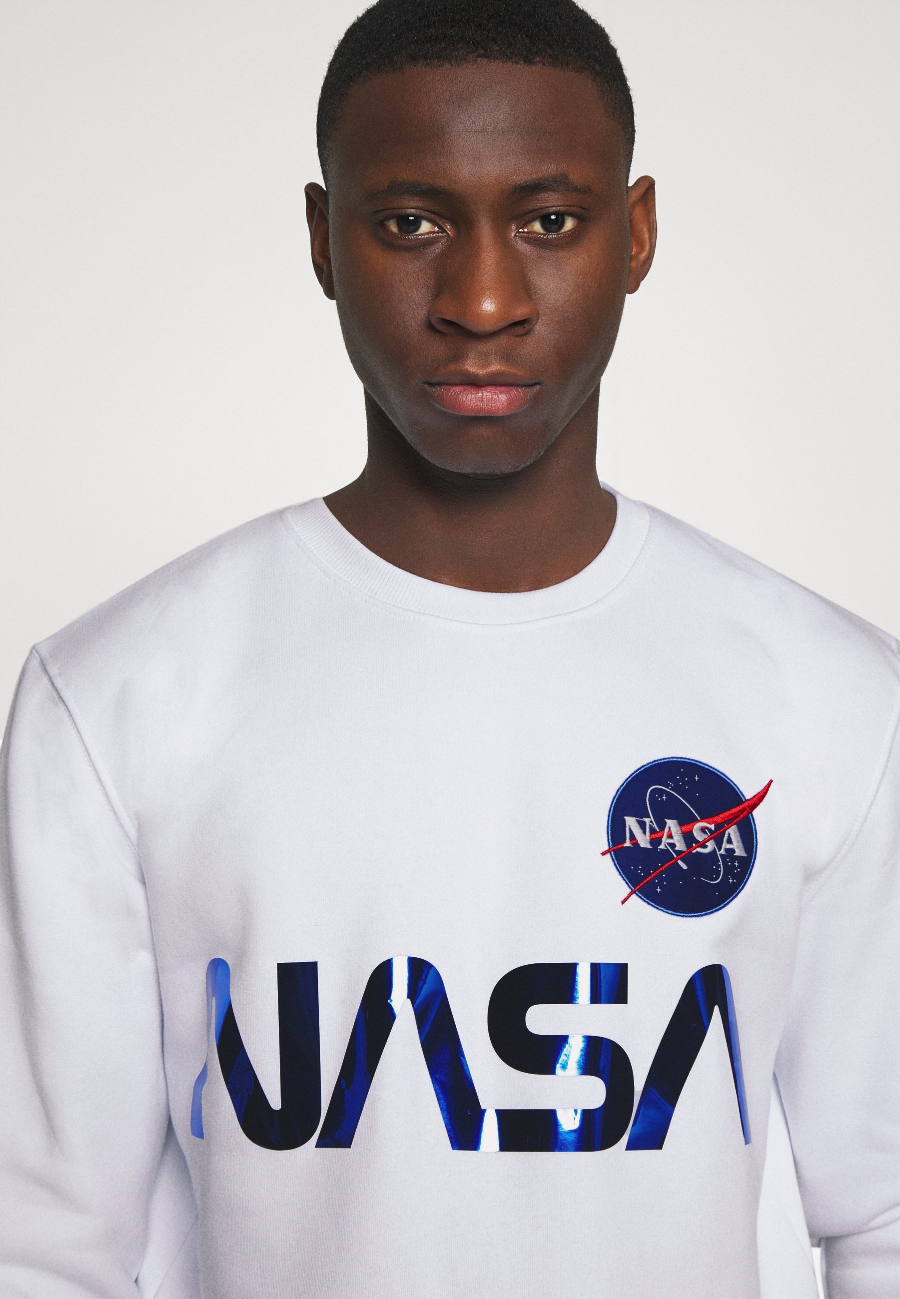Alpha Industries NASA REFLECTIVE SWEATER Sweater white Alpha Industries NASA REFLECTIVE SWEATER Sweater blue