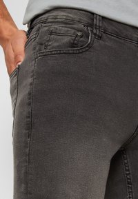 Denim Project MR RED SUPERSTRETCH - Traperice uskog kroja - dark grey