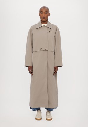 Trenchcoat - crockery