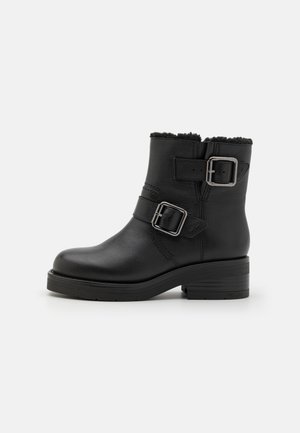 REBELLE BUCKLE - Platform ankle boots - black