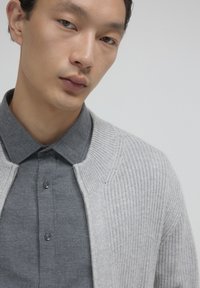 Calliope Strickjacke - grigio