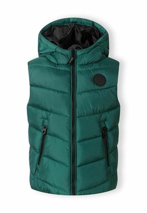 Veste matelassée verte sans manches avec capuche doublée noire, fermeture éclair à l'avant, deux poches zippées et un écusson rond noir sur la poitrine.