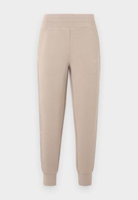 Δεν επιλέχθηκε, summer clay