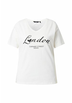 Bílé tričko s krátkým rukávem a výstřihem do V z bavlny, na přední straně s černým grafickým textem "London" a "CARNABY STREET SOHO".