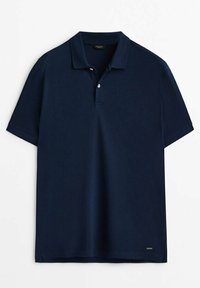 Polo bleu marine à manches courtes avec patte de boutonnage à deux boutons et col standard, posé à plat sur un fond blanc.
