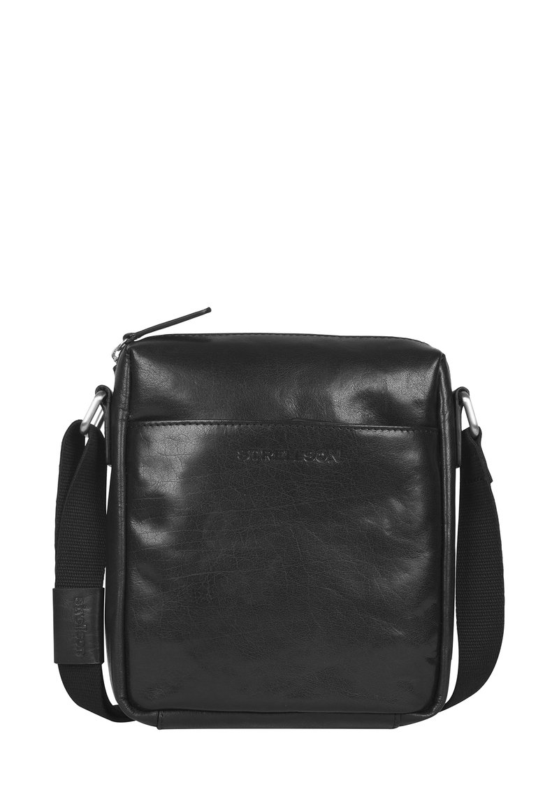 Borsa a tracolla nera in pelle con texture liscia, tracolla regolabile, chiusura a zip e tasca frontale. Design semplice e rettangolare.