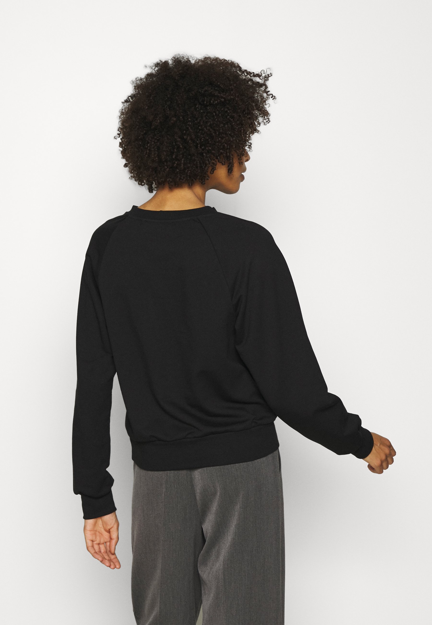 売れ筋商品|||アンナ フィールド パーカー・スウェットシャツ レディース アウター BASIC CLEAN  CREW NECK SWEATSHIRT  - Sweatshirt - black アンナ フィールド レディース パーカー・スウェットシャツ