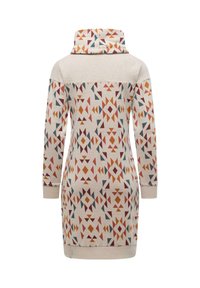 Beige jurk met lange mouwen en hoge kraag, met een geometrisch patroon in oranje, bordeauxrood en teal vormen.