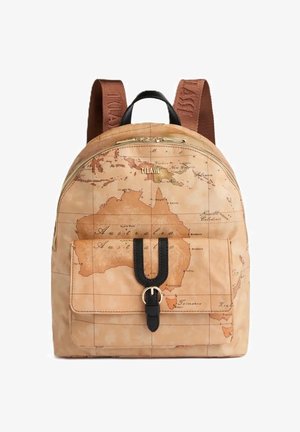 Zaino stampato con una mappa vintage che evidenzia l'Australia, dotato di spallacci regolabili marroni e una tasca frontale con una fibbia nera e una cerniera dorata.